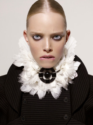 Woman black white collar white - collar free wallpaper for mobile