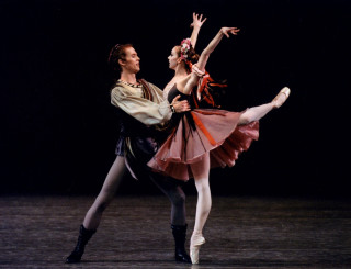 Couple people stage dance pose - renaissance oil painting free wallpaper