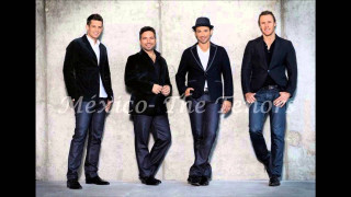 Group men wall hat standing - a wall behind them free wallpaper