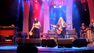 Stage performance band singing instruments - a stage free wallpaper