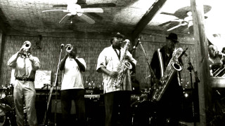 Band playing room ceiling fan - black arts movement free wallpaper