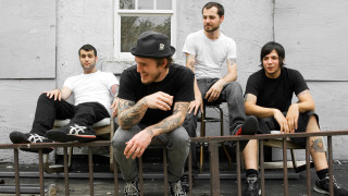 Men bench sitting sidewalk building - adam rex free wallpaper for desktop