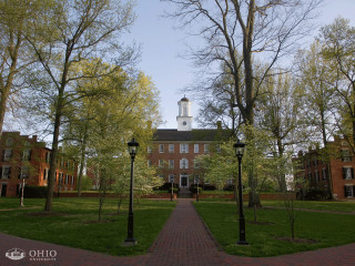 Heidelberg school autumn brick walkway - a brick walkway free wallpaper