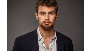 Man beard suit jacket photo - a magazine free wallpaper for desktop