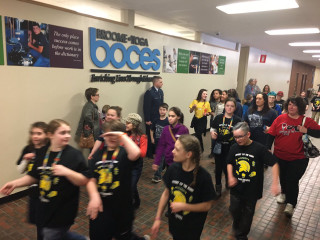 Group people hallway wall posters - northwest free wallpaper