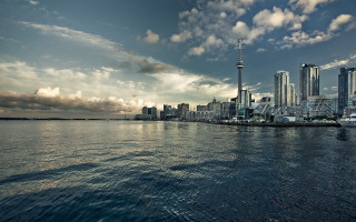City skyline water cloudy sky 7 - a body of water in front free wallpaper