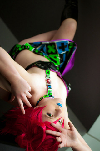 Red haired woman green black - fauvism free wallpaper for mobile