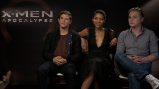 Three people sitting chair sign - a chair in front free wallpaper