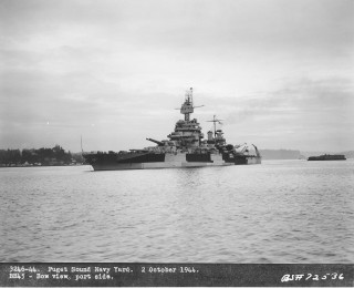Battleship floating water shoreline boats - a shore line free wallpaper