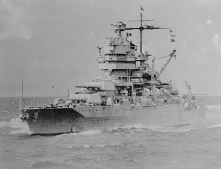 Large ship ocean people flag - side and a flag free wallpaper