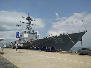 Battleship pier car dongyuan phuocquan - dong yuan free wallpaper
