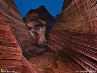 Narrow canyon tall rock formation - a narrow canyon free wallpaper