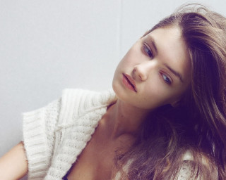 Woman long hair posing eyes - annabel eyres free wallpaper