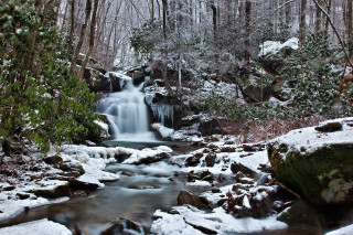 Small waterfall snowy forest rocks - snow and ice free wallpaper