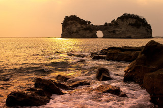 Ocean rock formation sunset clouds - the rock and water free wallpaper