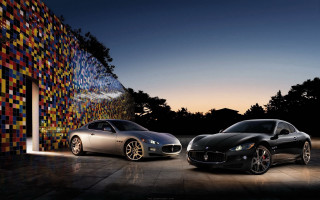 Masera cars colorful wall night - a colorful wall free wallpaper