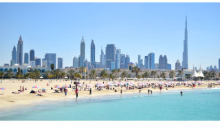 Beach people city tall buildings - a blue body of water free wallpaper