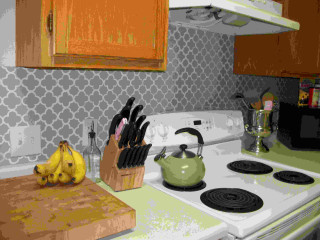 Kitchen stove cuttingboard knives bananas - kinetic pointillism free wallpaper