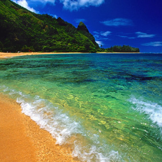 Beach wave mountain background blue - free bikini wallpaper for tablet