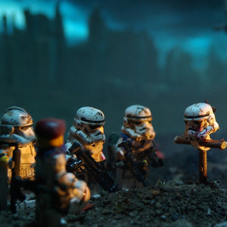 Toy soldiers hill castle alien - a tilt shift photo free wallpaper for tablet