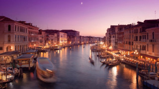 Boat canal night lights buildings - photography free wallpaper