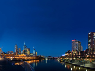 City skyline night river bridge 27 - a bridge crossing over free wallpaper for desktop