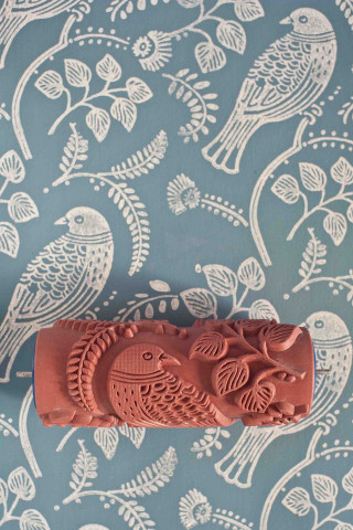 Clay bird sculpture wallpaper blue - a still life free wallpaper for mobile