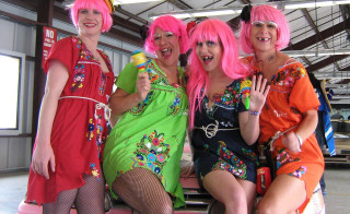 Women costumes group photo bottle - a bottle free wallpaper