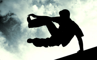 Man skateboard trick air feet - his foot free wallpaper for desktop