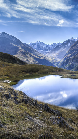 Mountain lake background clouds scenery 3 - free mountains wallpaper for mobile