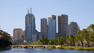 River bridge boat city background - free city wallpaper