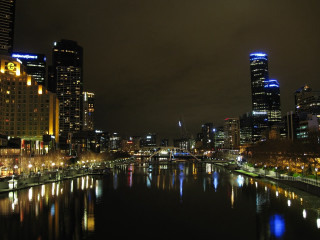City skyline night river bridge 19 - a bridge crossing over free wallpaper