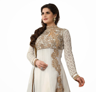 Woman white anang suit gold - cheng shifa free wallpaper for tablet