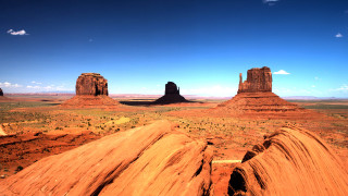 Desert landscape rocks clouds mountains 2 - a few mountain free wallpaper