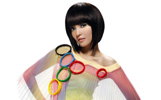 Woman colorful shirt scissors scarf - fei danxu free wallpaper