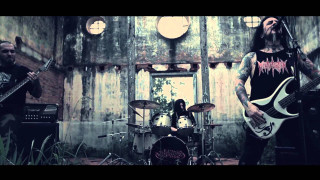 Man long hair playing guitar - long hair playing free wallpaper