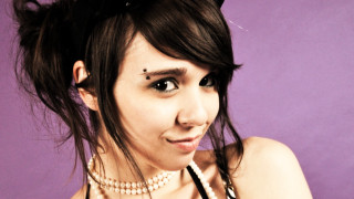 Woman cat ear necklace purple - her neck free wallpaper for desktop