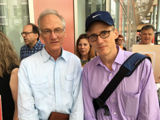 Blue shirt purple shirt viennese - a crowd free wallpaper