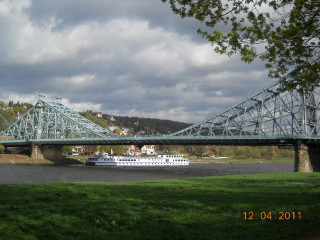 Large boat under bridge river - heidelberg school free wallpaper