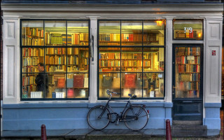 Bike parked window books storefront - book free wallpaper