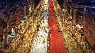 City street lights red line - viennese actionism free wallpaper