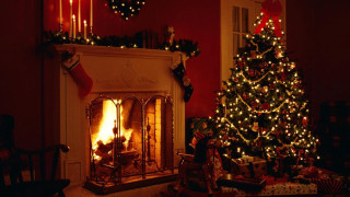 Christmas tree living room fireplace - warm lighting free wallpaper