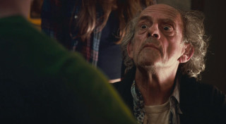 Man woman green shirt black - twin peak free wallpaper