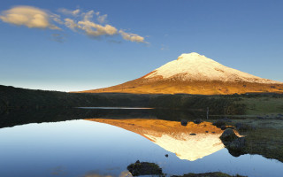 Mountain reflection water sky clouds - perfect symmetry free wallpaper