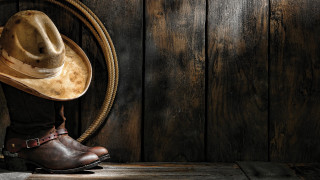 Cowboy hat boots rope wooden - a cowboy hat free wallpaper