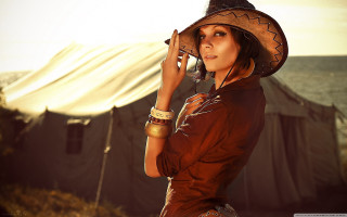 Woman hat standing tent background - a tent free wallpaper