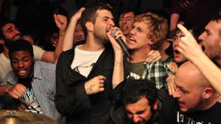 Group singing microphone crowd men - holding free wallpaper for desktop