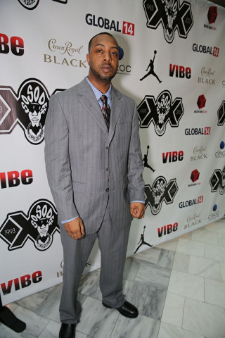 Man suit tie wall sign - free other wallpaper for mobile