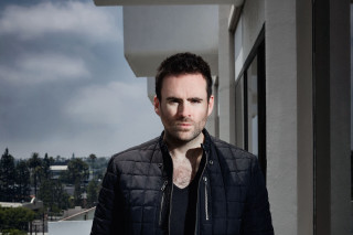 Man standing outside building sky - eamon everall free wallpaper