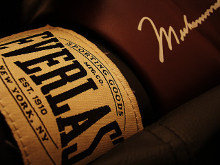 Beer bottle signature leather case - charles martin free wallpaper
